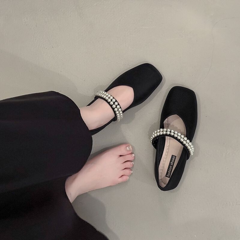French fairy-style women's shoes, elegant pearl slip-ons, flat shoes to pair with skirts, evening shoes, new early spring collection French fairy-style women's shoes, elegant pearl slip-ons, flat shoes to pair with skirts, evening shoes, new early spring collection