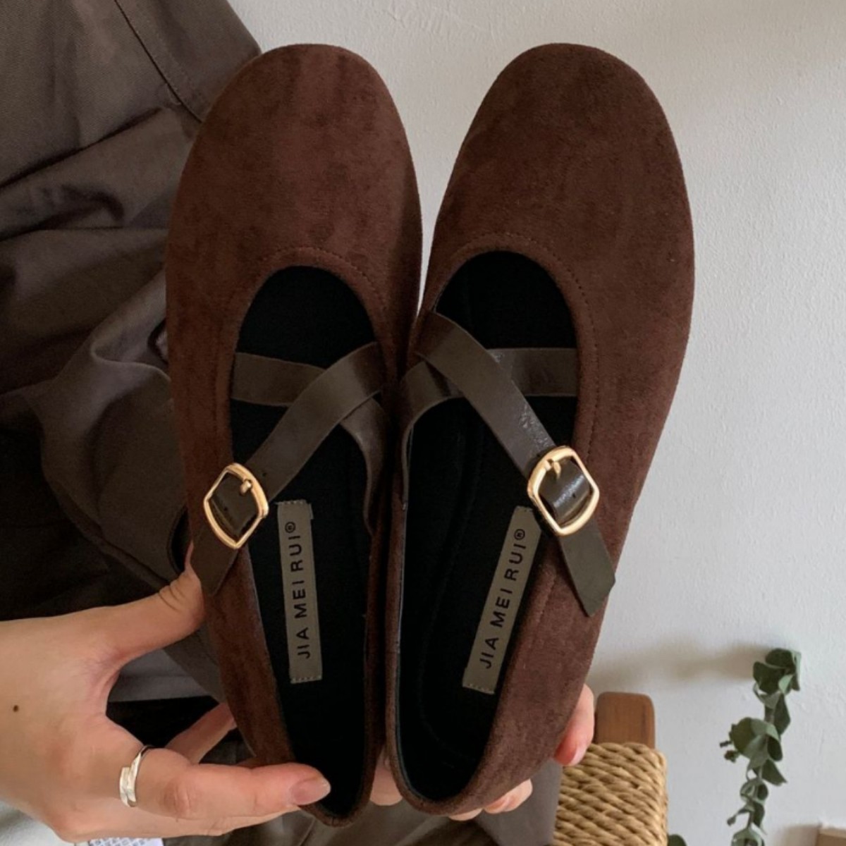 平底圆头浅口单鞋女2025秋新款法式复古休闲通勤平底玛丽珍鞋子女