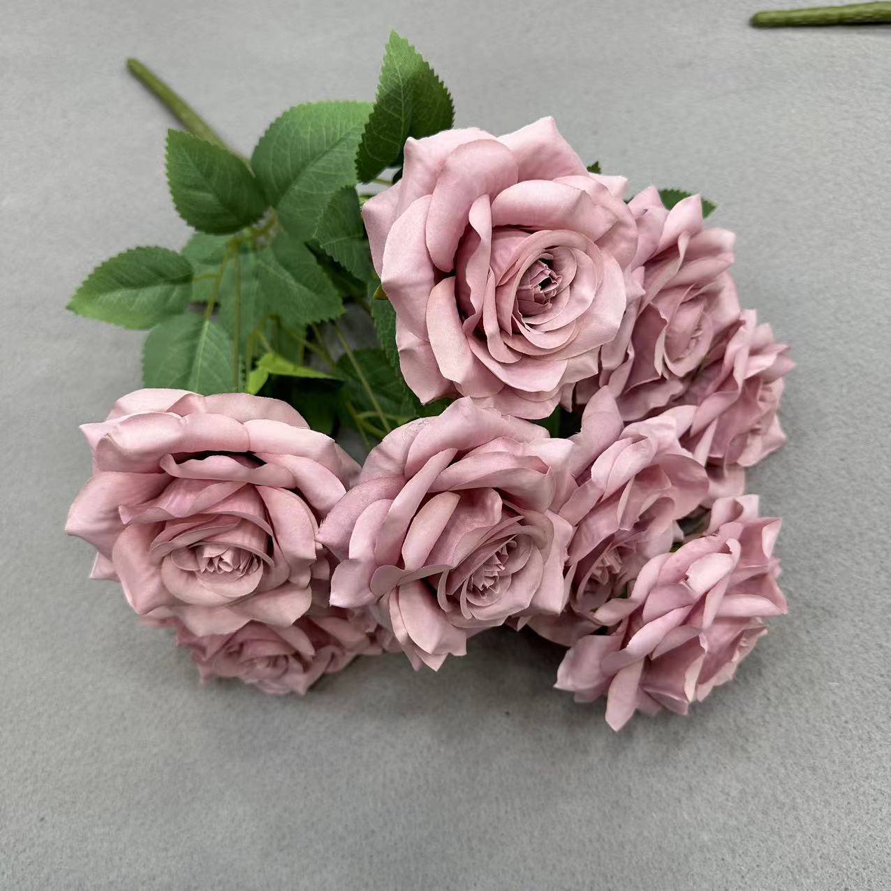 Ramo de Rosas Artificiales 9 Cabezas de Seda Decorativo para Bodas