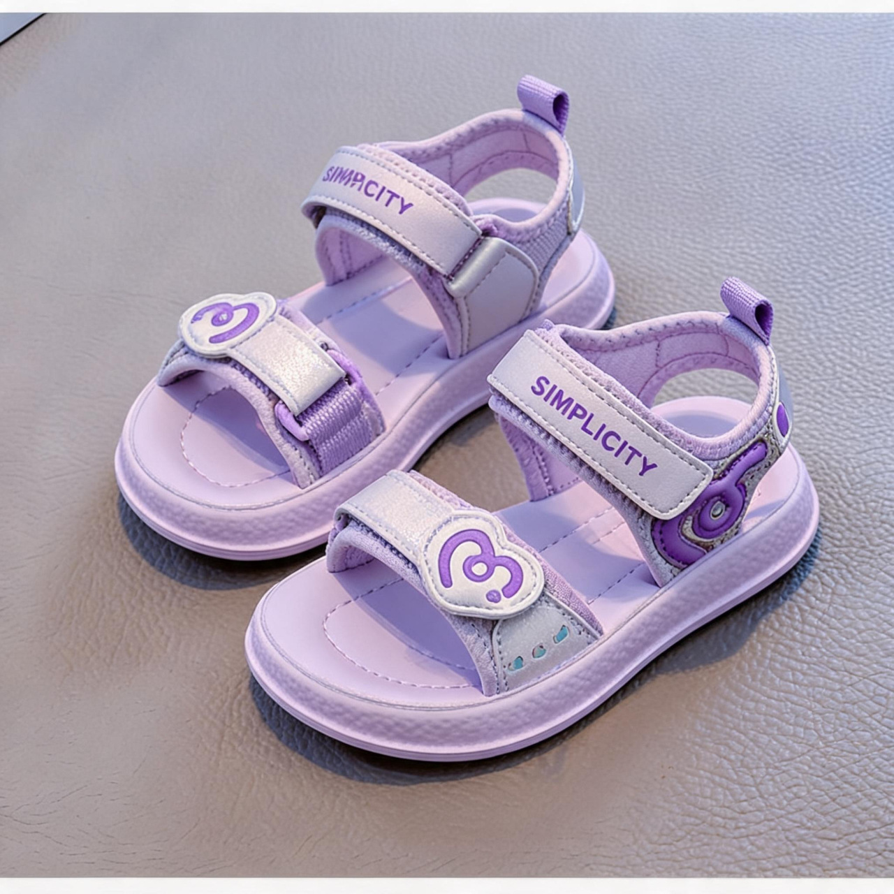 Niñas sandalias de moda versátiles de diamante 2026 verano nuevas sandalias de princesa para niños zapatos de playa suaves