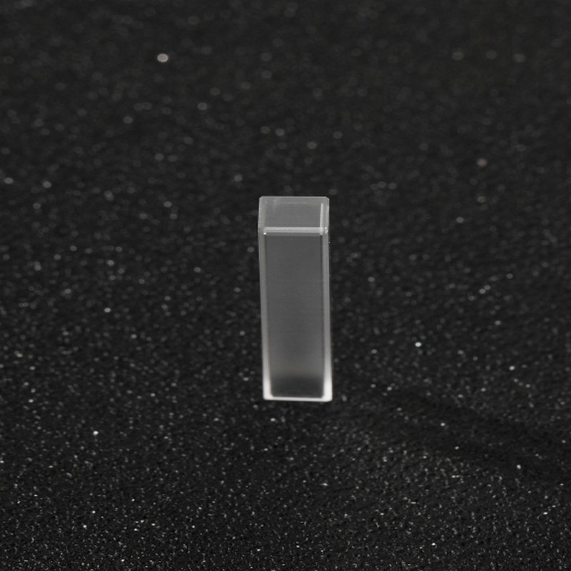 高硼硅比色杯高透玻璃微量比色皿实验室一体成型比色杯器皿批发