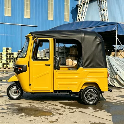 Yellow fully enclosed passenger tricycle Sərnişin üçtəkərli motosikllar