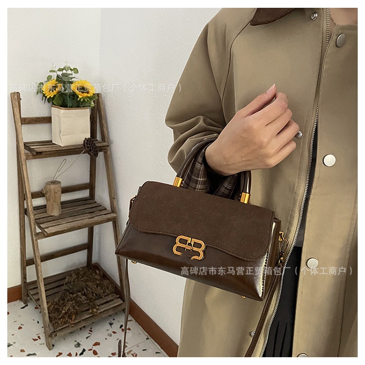 秋冬绒面磨砂手提包bags高级感复古轻奢包包女新款小众斜挎小方包