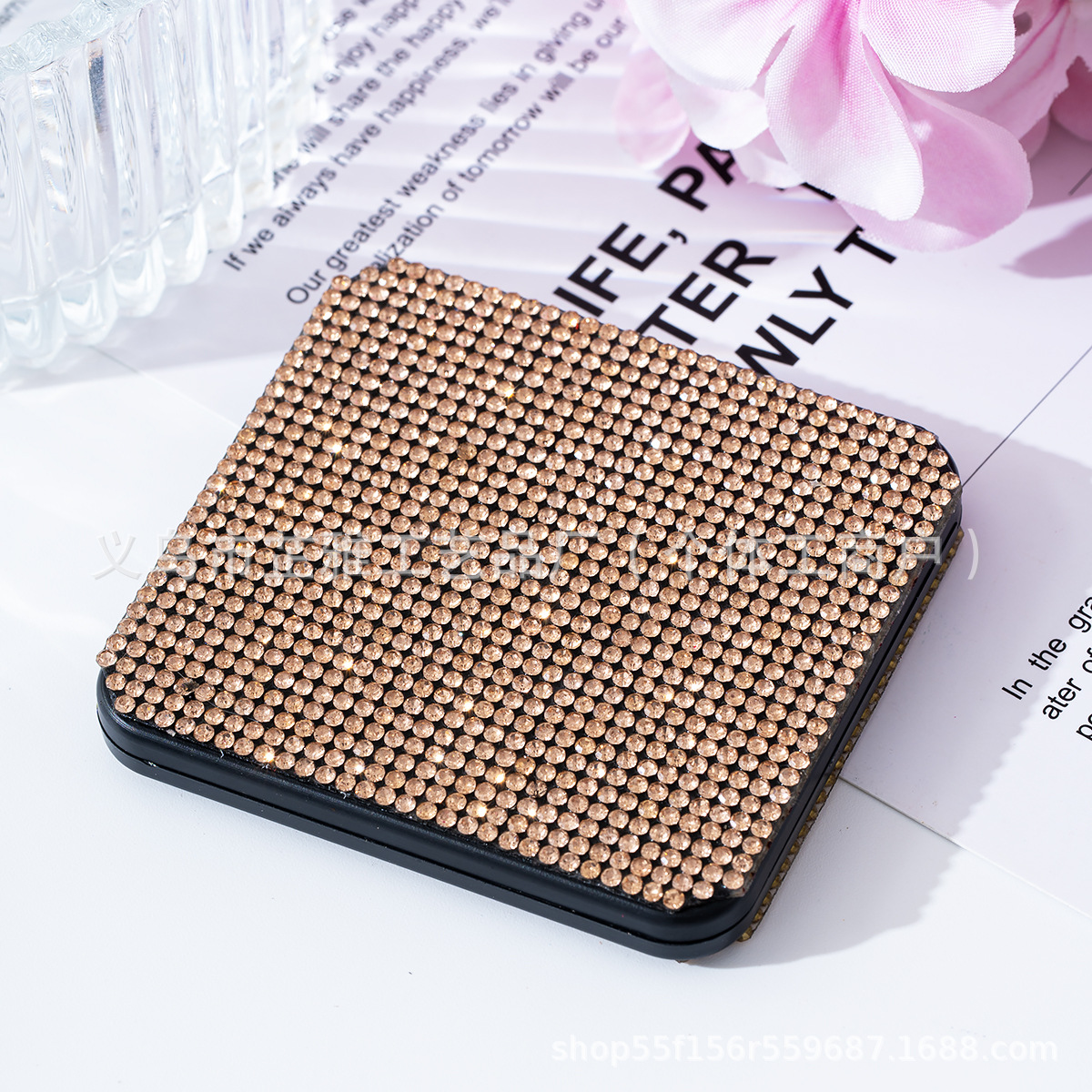 Espejo de maquillaje portátil de moda con incrustaciones de diamantes de imitación Espejo de maquillaje Regalo Espejo cuadrado plegable portátil Espejo plegable de doble cara de mano lote