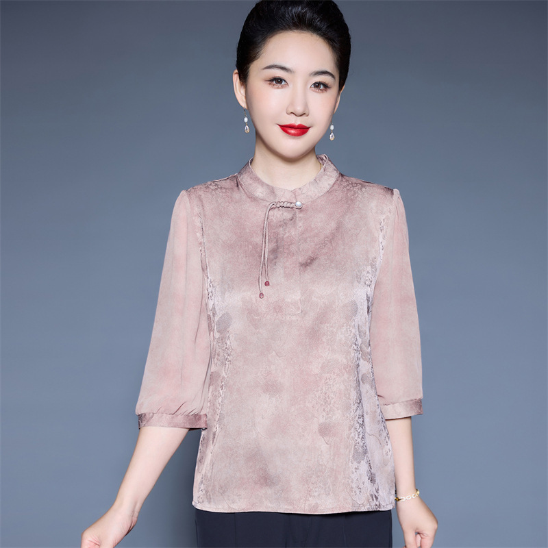 New Chinese Style Mother's Summer Dress Half Sleeve Ice Silk Shirt Stylish Collar Middle-aged and Elderly Women's Fashionable Mother's Day T-shirt New Chinese Style Mother's Summer Dress Half Sleeve Ice Silk Shirt Stylish Collar Middle-aged and Elderly Women's Fashionable Mother's Day T-shirt