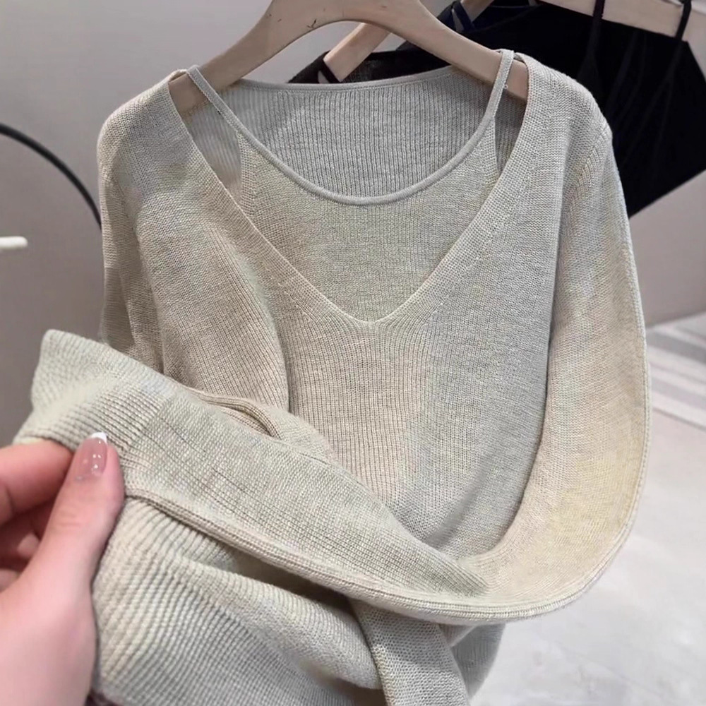 6 Wool European High-End Cut Out Fake Two-Piece Knitwear for Women 2025 New Autum Loose Style Top