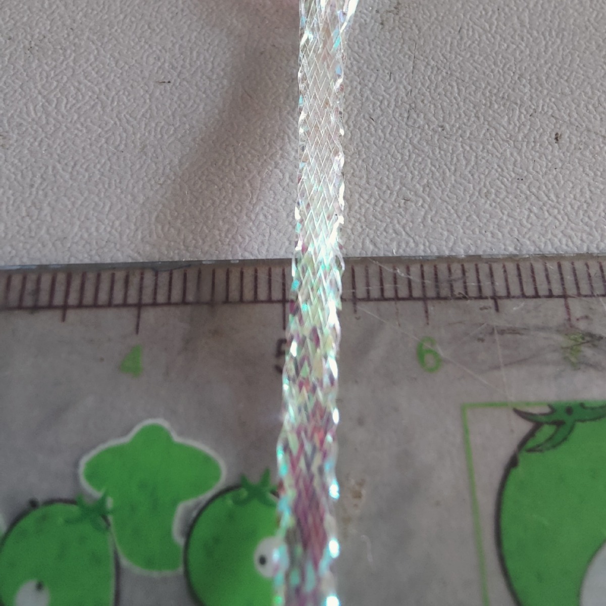 编织银亮扁丝切片礼物包装盒蝴蝶结系带玫瑰红亮箔丝片编成的线带