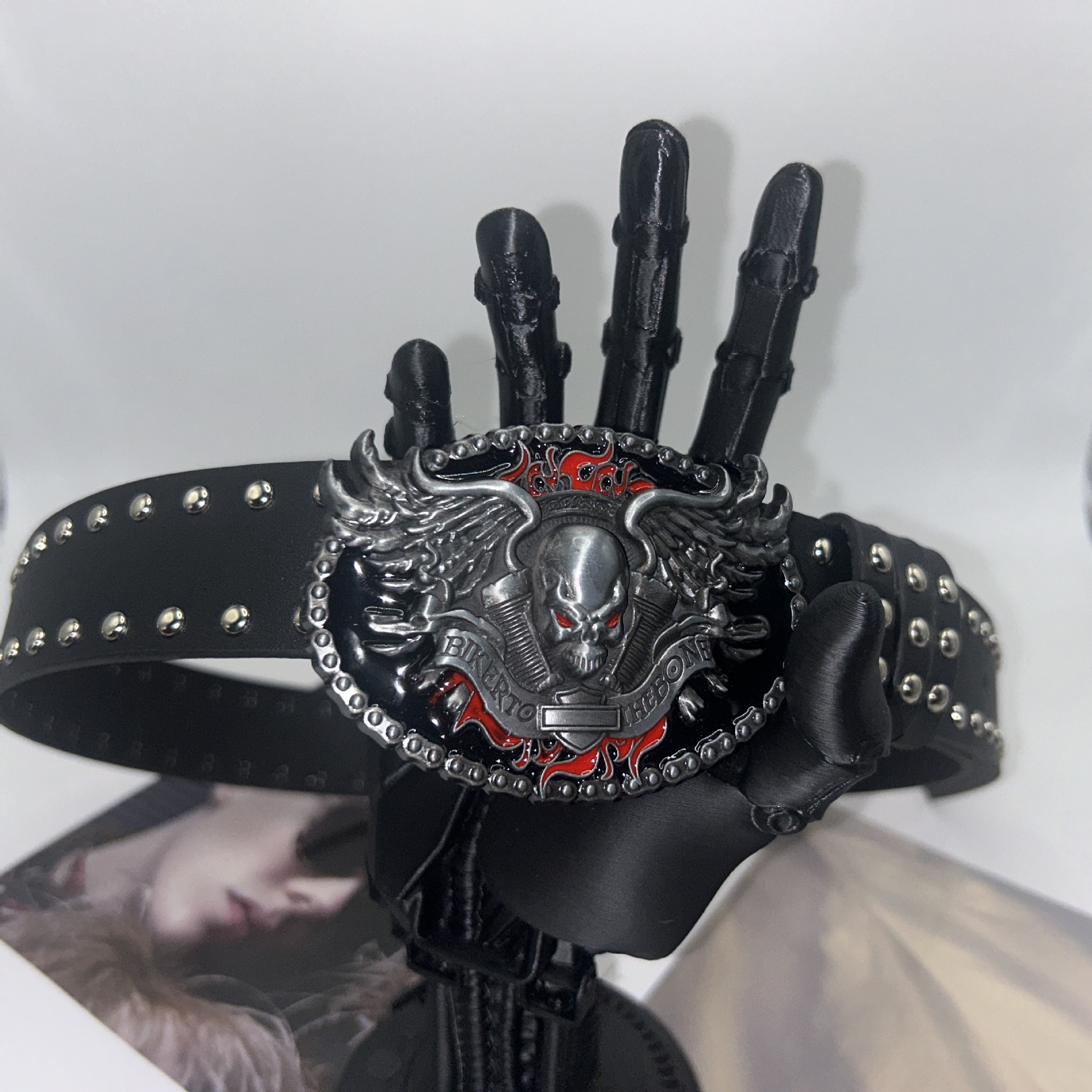 Poker Totenkopf Handschuh Nieten Gürtel Herren Universal Dekoration Gürtel für Röcke Jeans Ledergürtel Punk Style Gürtel