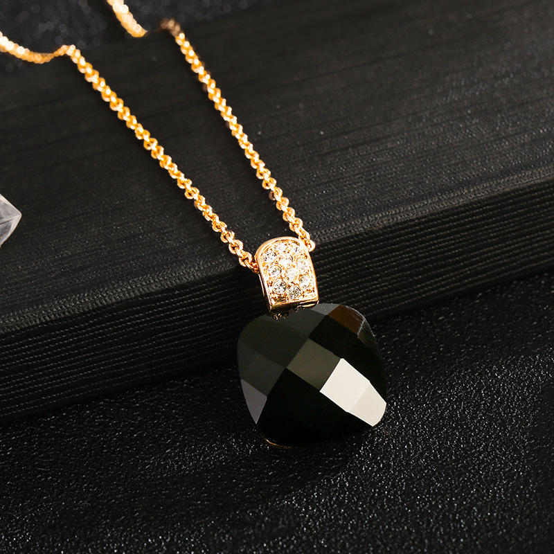 �պ������Լ���ź�ɫ���������������ʰٴ��䵭��Ůʿ��׹