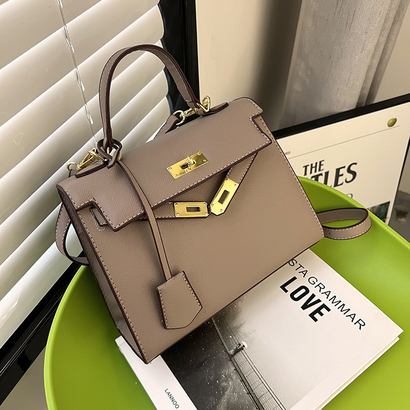 Spring Style Kelly Bag with a Western Feel, 2026 New Cross-Border Super Popular Shoulder Bag, Versatile Retro Crossbody Bag for Women Spring Style Kelly Bag with a Western Feel, 2026 New Cross-Border Super Popular Shoulder Bag, Versatile Retro Crossbody Bag for Women