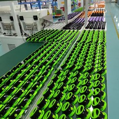 新磁吸式Bluetoothスピーカー、ECサイトで人気のプライベートモデル、ワイヤレス屋外用大音量G2005W高音質スピーカー