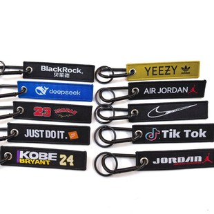 Trendy Pendant Keychain Eagle Beak Buckle Carabiner with Bag Car Electric Motorcycle Pendant