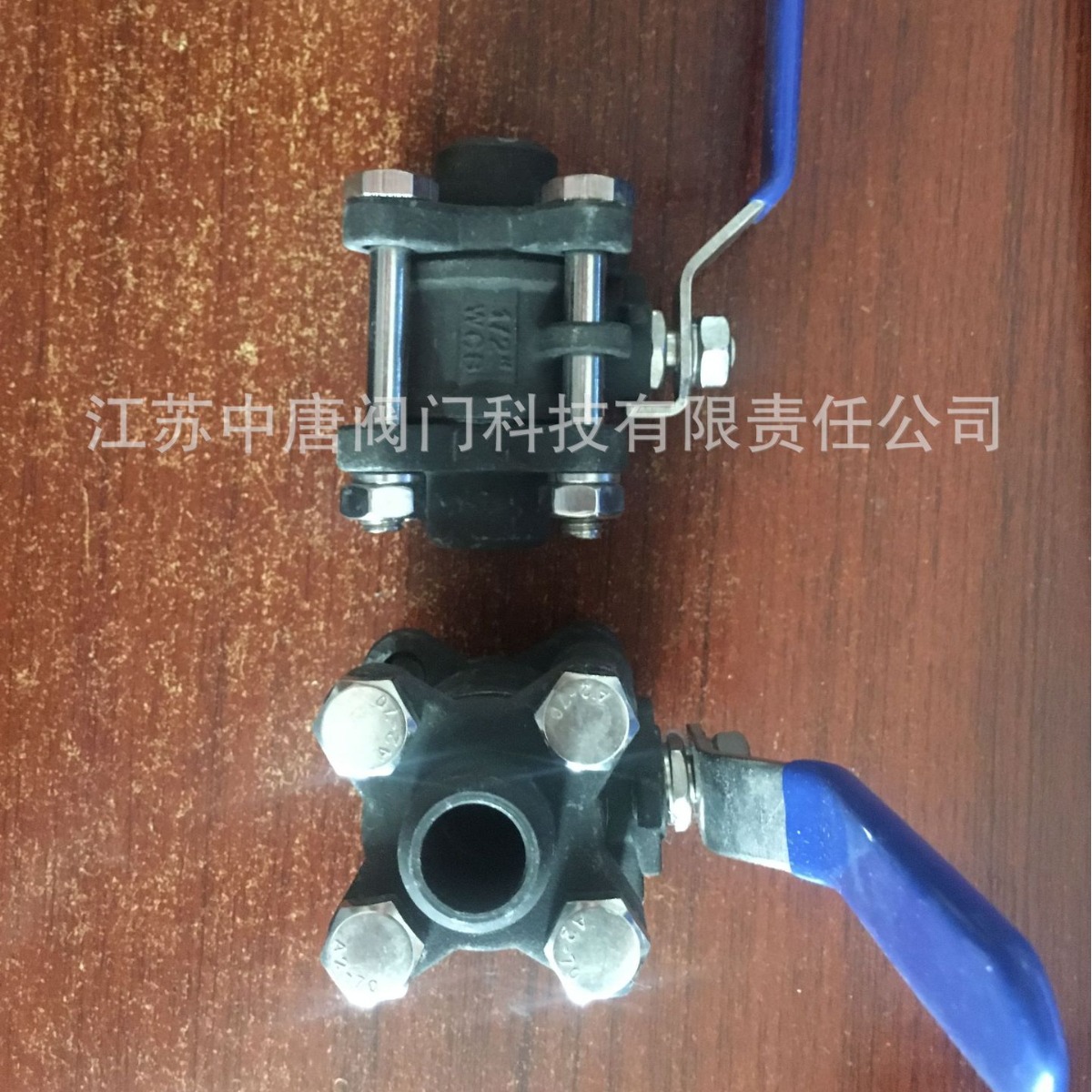 Q61F-16C三片式碳钢丝扣球阀 Q61F-25C天然气手动碳钢球阀 发黑体