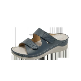 平底凉鞋;厚底凉鞋;厚底拖鞋