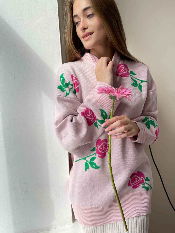 Áo len nữ cổ tròn dệt kim in hoa hồng dài tay form rộng — Màu hồng, Màu xám, Màu đen