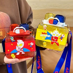 高顏值奧特曼兒童水杯男孩戶外背帶大肚吸管杯便攜雙飲隨手喝水瓶