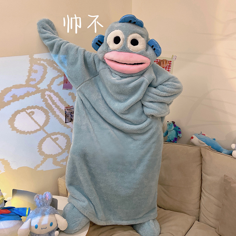 Peces feos pijamas de lana de coral de las mujeres Otoño e Invierno engrosada cálida franela con capucha camisón de invierno de longitud media homewear