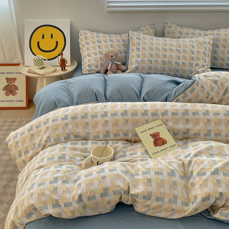 Cama de cuatro piezas A clase madre y bebé dormir desnudos ropa de cama de algodón lavado con agua cubierta cama dormitorio cama de tres piezas