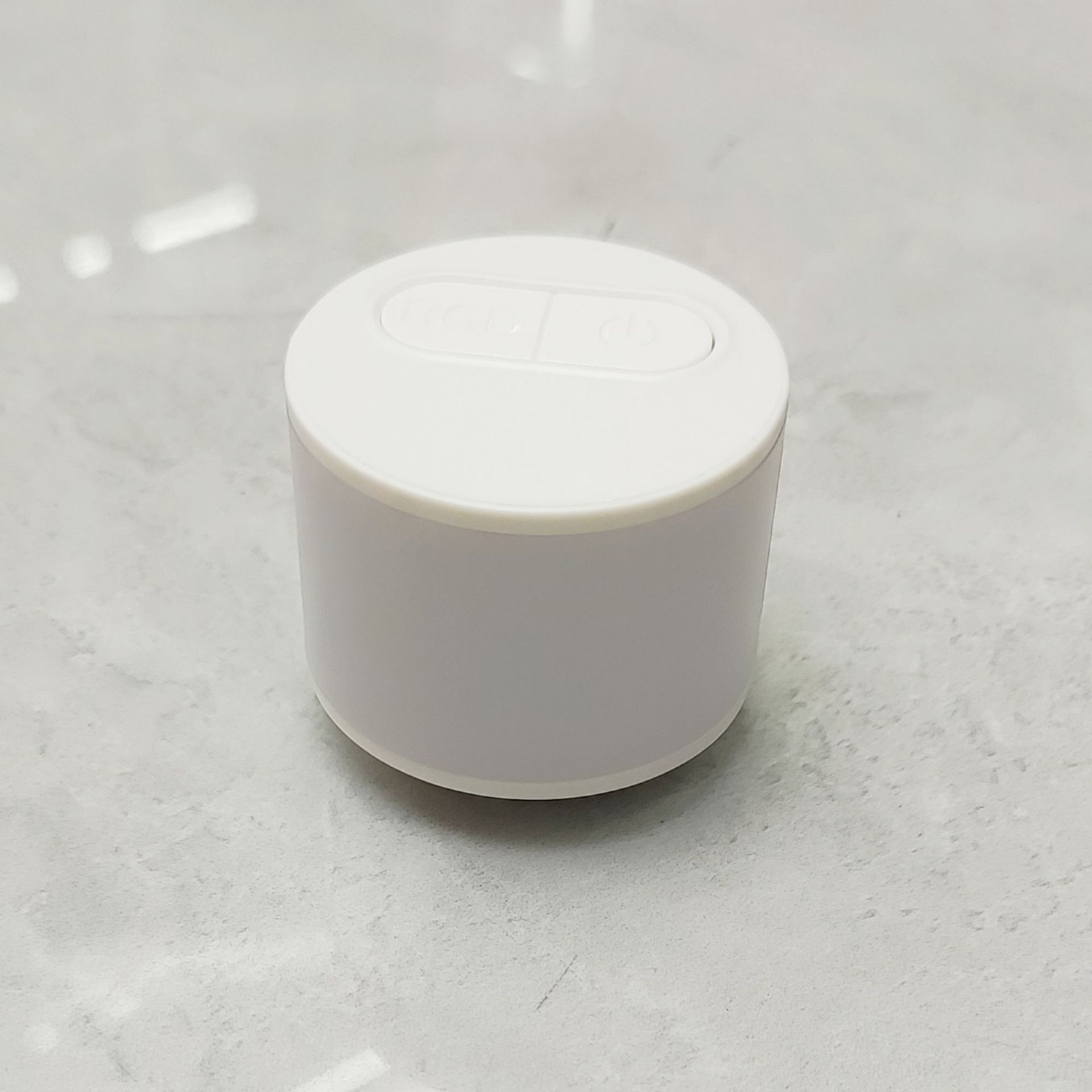 Palo Selfie con Cuatripode de Aleación, con Control Remoto Bluetooth, para Transmisión en Vivo
