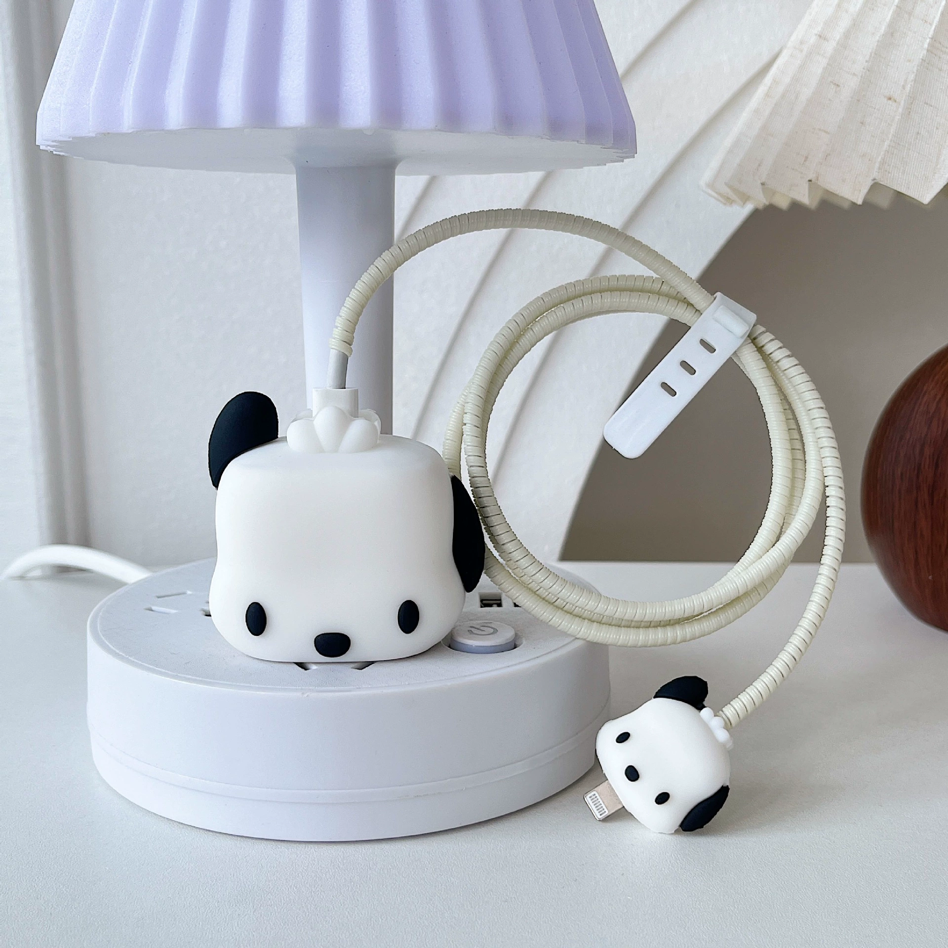 Белый электрический защитный чехол для собаки Wangwang подходит для защитного чехла зарядной головки Apple 18/20 Вт, чтобы предотвратить повреждение кабеля передачи данных.