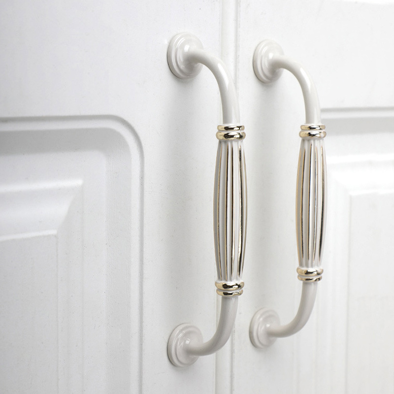 歐式象牙白櫥櫃拉手現代烤漆衣櫃把手抽屜圓形拉手白色金邊拉手