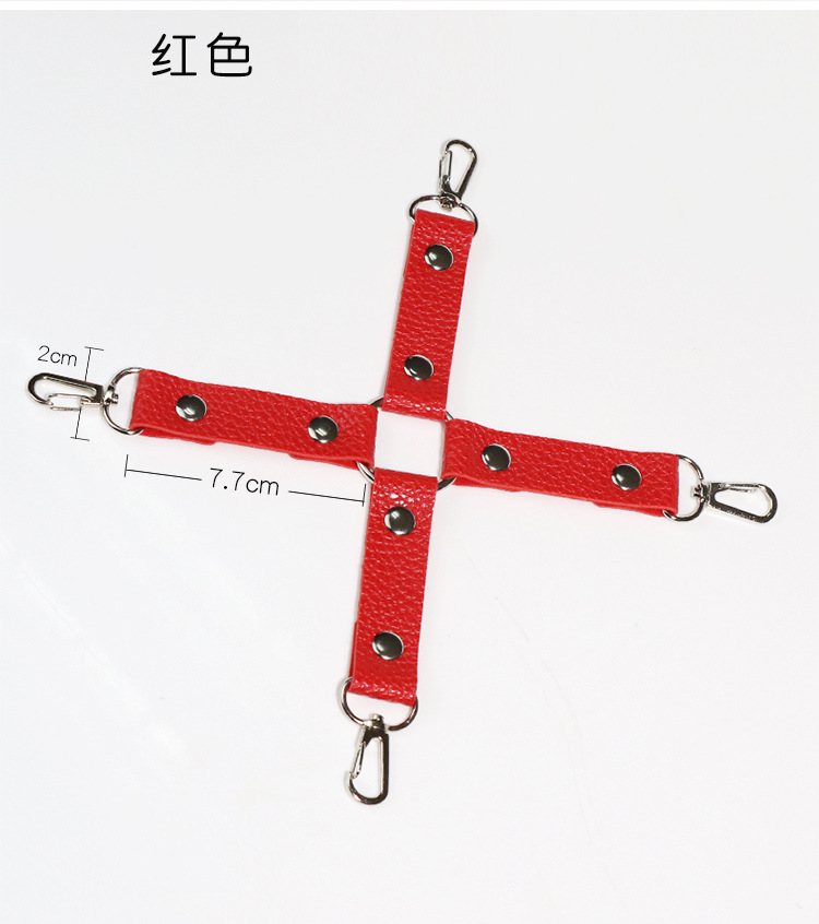 Jiuai SM Restraint Set with Neck Collar, Ankle Cuffs and Bracelet in Black Plush PU Leather — detail image 8