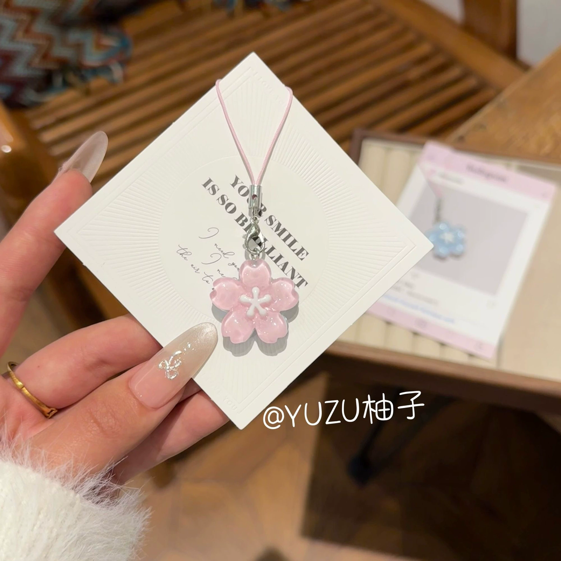 Keychain pendant floral accessory, 6.5 cm light charm with clasp — pink & blue options