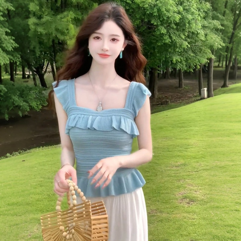 レッドフリルスクエアカラースモールフライングスリーブニットベスト女性の夏の美しいピンチウエスト痩身トップ女性の服|undefined