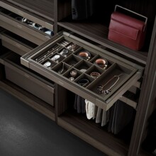 �Ҽ{���ó���ʽ��܉�ռ{����Ʒ�ж๦����ñ�g�ٌ����o��܉��