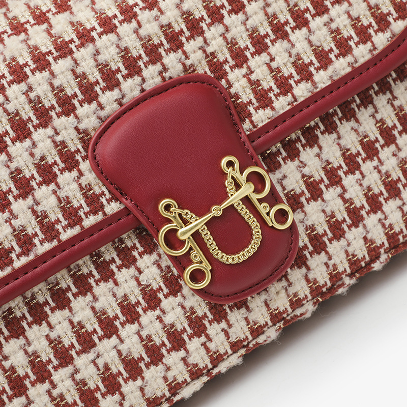 2024 Autumn New Trendy Bird Pattern Underarm Small Square Fashion Versatile Single Shoulder Oblique Straddle Women's Bag_voghion.com