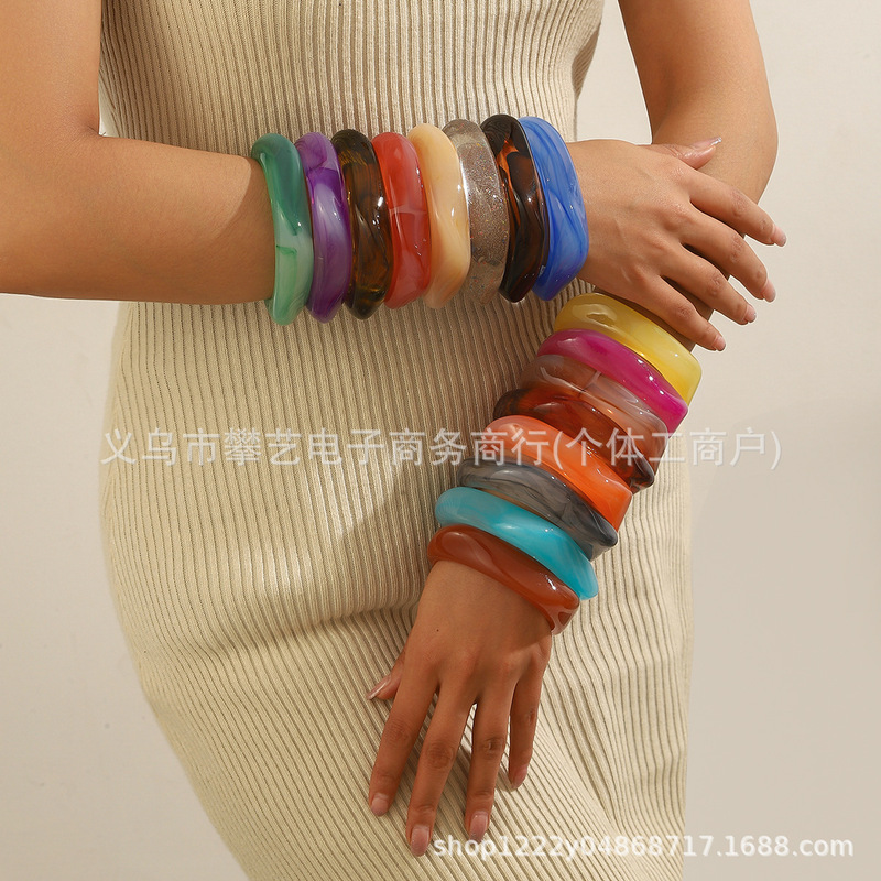 Cross-Border Amazon Best-Selling Square-Shaped Exaggerated Resin Bracelet with Marble Pattern and Semi-Transparent Multi-Color Design for Women