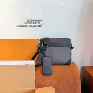 ֱ�����Q�¿������һ��ʿ�ڻ���Ƥб���ţƤ����ʿ�ϻ��]���