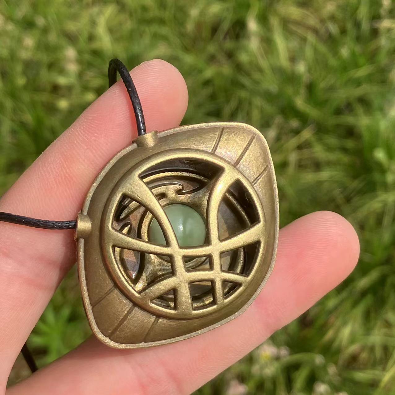 Hip-Hop Geometric Alloy Inlay Artificial Gemstones Unisex Necklace 1 Piece