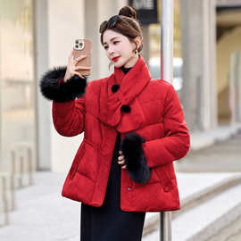 新中式国风新年红色围脖领羽绒服女2025冬新款超好看收腰显瘦外套