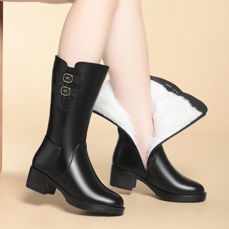 25秋冬新款女靴中跟防水台粗跟马丁高筒靴棉靴ZF853加大码42