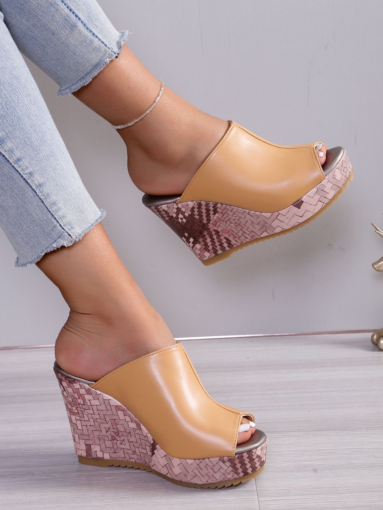 Women's Platform Wedge Sandals Peep Toe Open Toe Plus Size Thick Soled Sandals For Outdoor Wear Summer New Style_vogvips.com