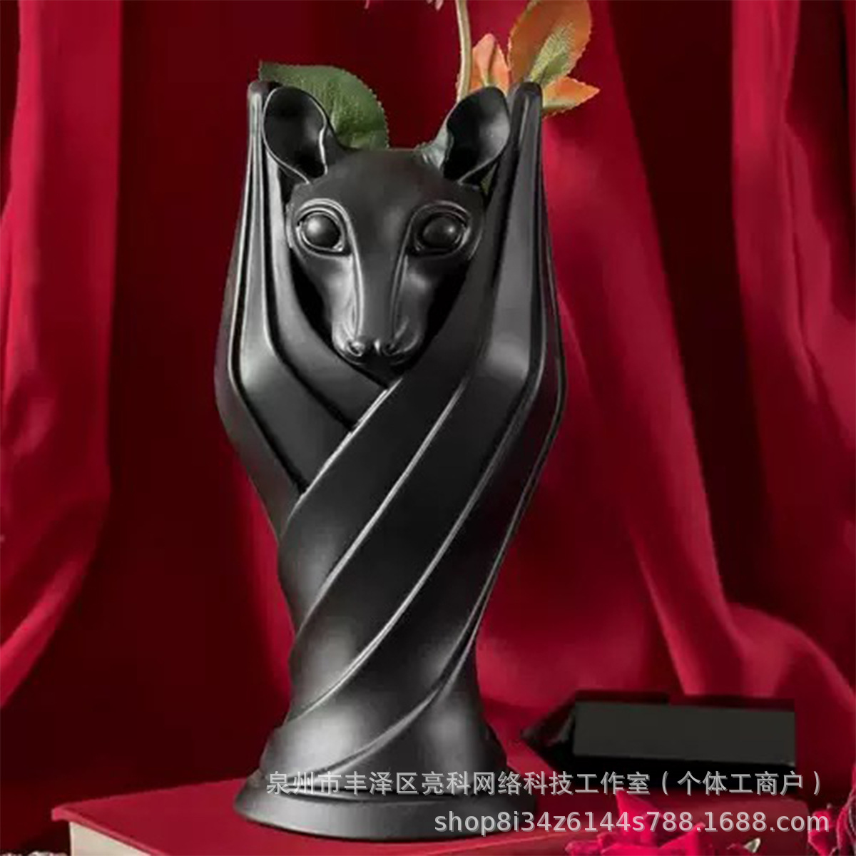 Bat Vase, a Must-Have for Home Decoration, Flower Arrangement, Enhances the Style of the Space, Quality Craftsmanship