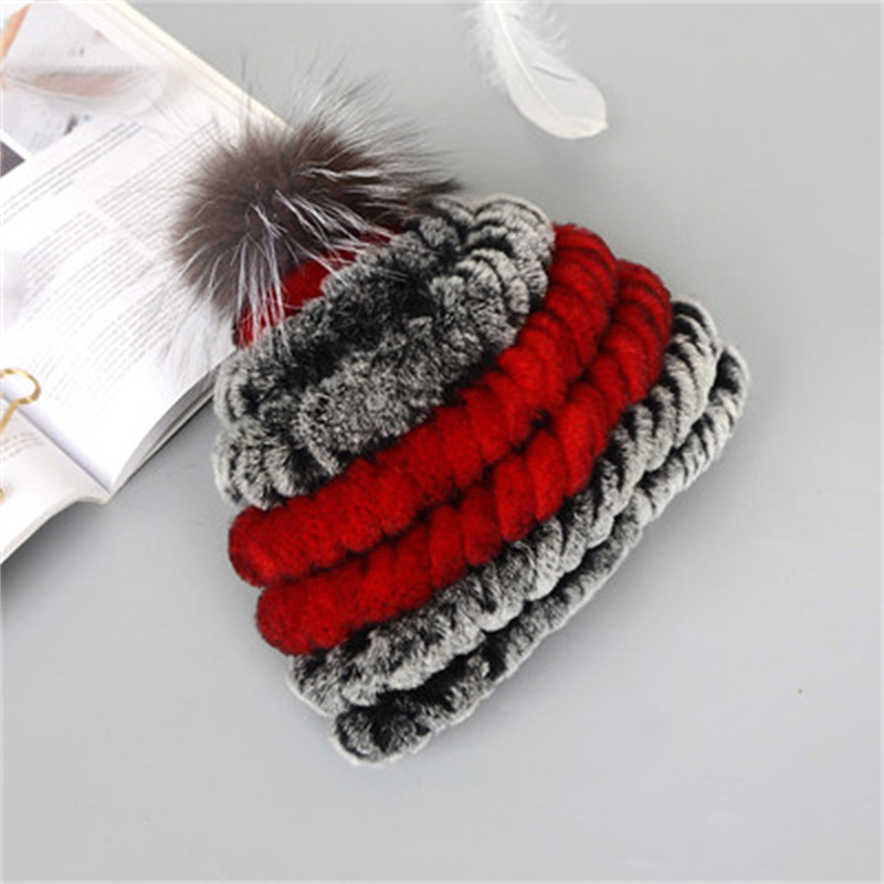 Women's Fashion Color Block Pom Poms Eaveless Wool Cap display picture 1
