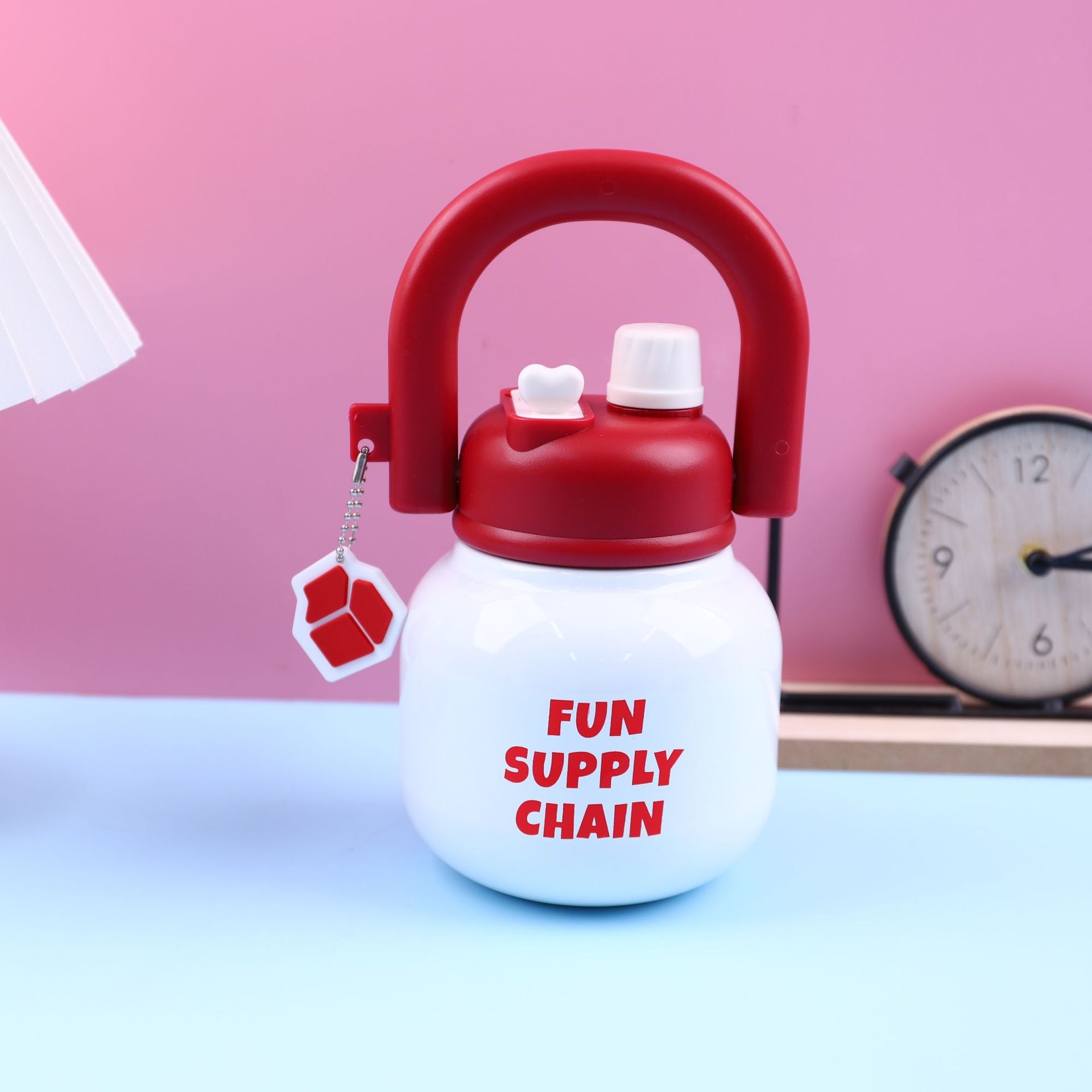 Nuevo 304 taza de acero inoxidable de alto valor facial, taza de agua de gran capacidad, taza de agua doble al por mayor