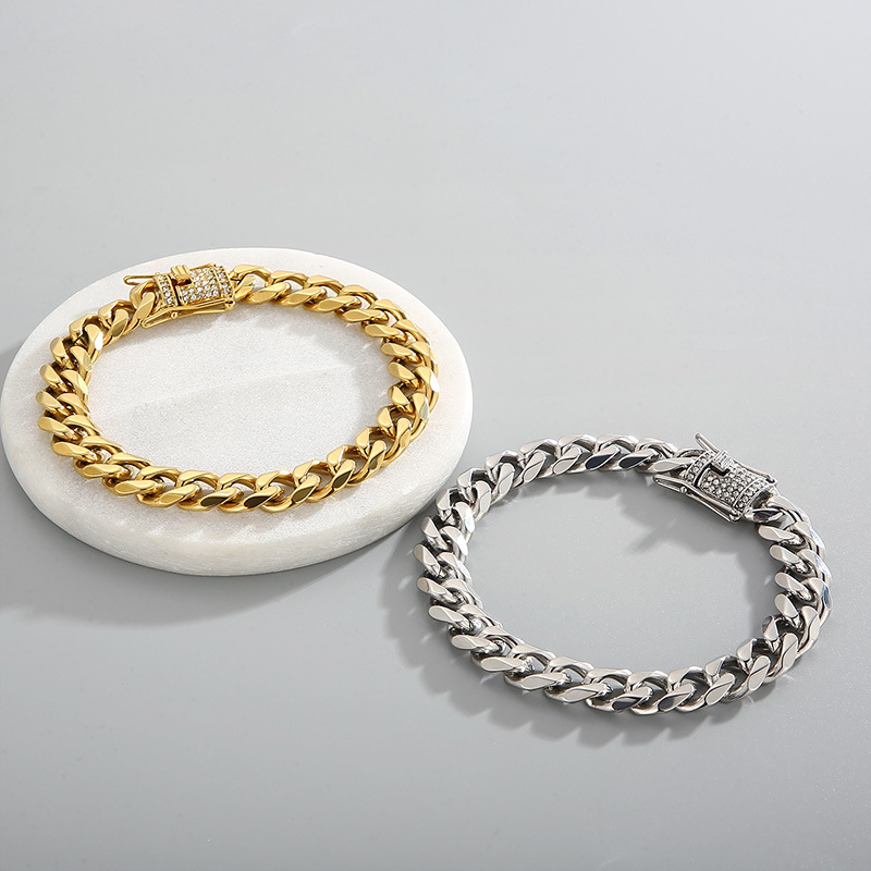 44g Weight PVD Coated Gold Plating Process 18K Real Gold Plated Plating Material 304 Stainless Steel Pendant Material Rhinestones Inlay Material Bracelets Classification 304 Stainless Steel Chain Material Anniversary, Business Occasion 304 Stainless Steel Material Geometric Pattern Women'S Gender Fashion Style Waterproof Non Tarnish, Inlay Craft Fashion Geometric Titanium Steel Bracelets Inlay Rhinestones Stainless Steel Bracelets 3