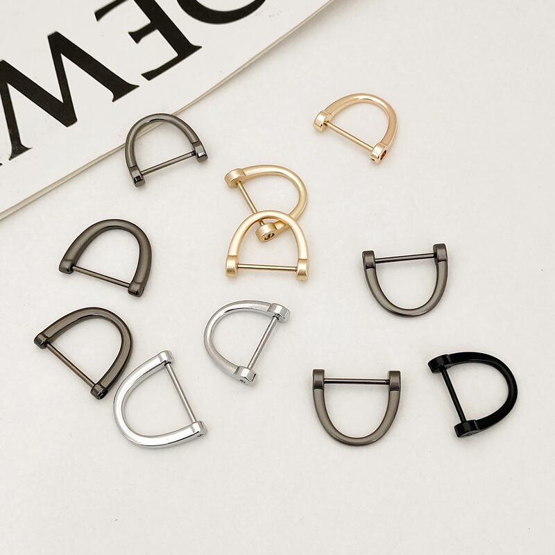 Zinc Alloy Horseshoe Buckle Car Keychain Pendant Electroplated Semi-Circular D-Shaped Buckle Hardware Luggage Accessories Factory Direct Sales Zinc Alloy Horseshoe Buckle Car Keychain Pendant Electroplated Semi-Circular D-Shaped Buckle Hardware Luggage Accessories Factory Direct Sales