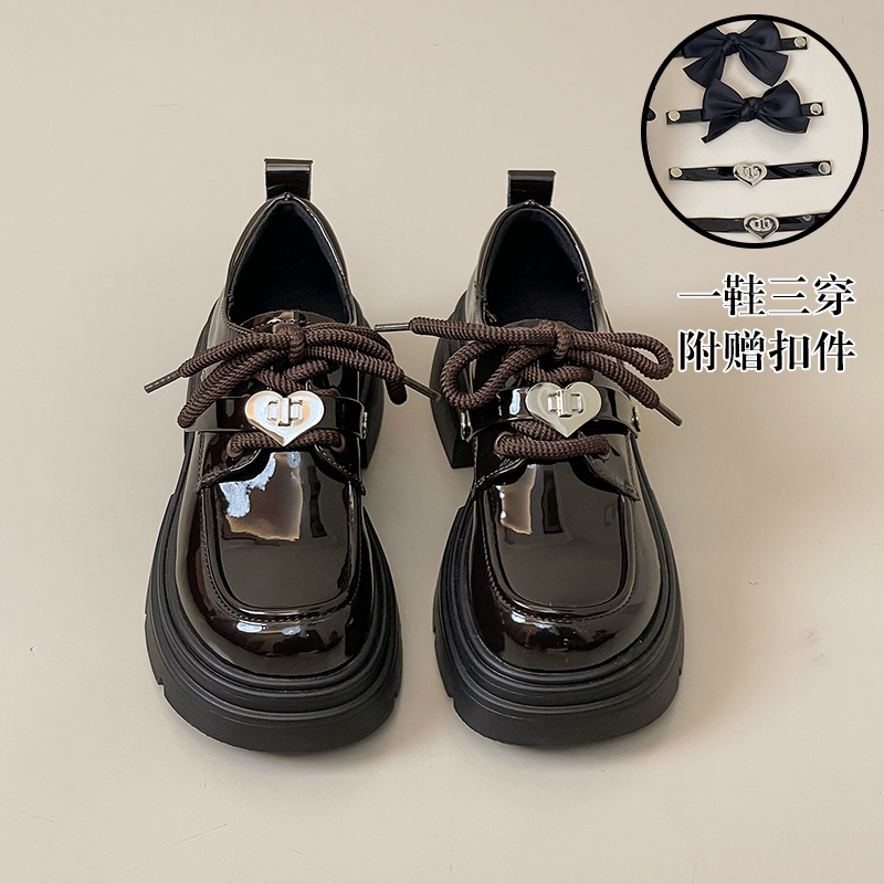 Pequeños zapatos de cuero para mujeres 2025, nuevo estilo de primavera francesa arco retro estilo británico suela gruesa aumentó los zapatos Mary Jane Lefour