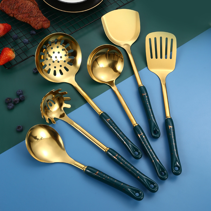 Nórdico engrosada cuchara de sopa de acero inoxidable colador olla pala cerámica utensilios de cocina de siete piezas Set de regalo