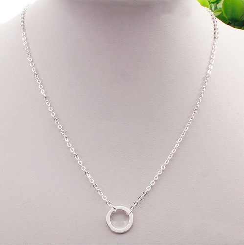 Small circle clavicle chain pendant, simple short versatile necklace for women, fashionable and sweet Japanese and Korean accessories wholesale