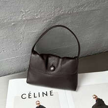 26����Ʒ�r�аٴ�roͬ����ƤܛƤ������O�����e�߼���С����б��