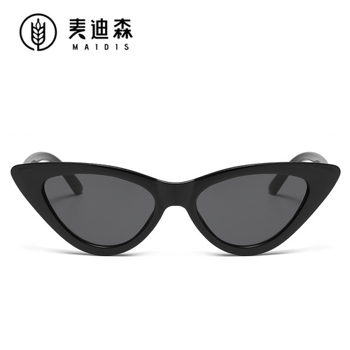 Jet 366 trendy triangular cat-eye sunglasses European and American street photography couple style sunglasses small frame personalized sunglasses