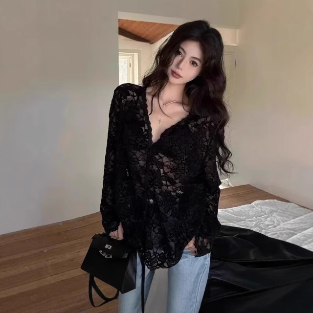 Sun Protection Shirt Long-Sleeved Lace Shirt Women's Summer Pure Desire Loose Elegant Cut Out Slightly See-Through Top Air-Conditioned Shirt Black V-Neck