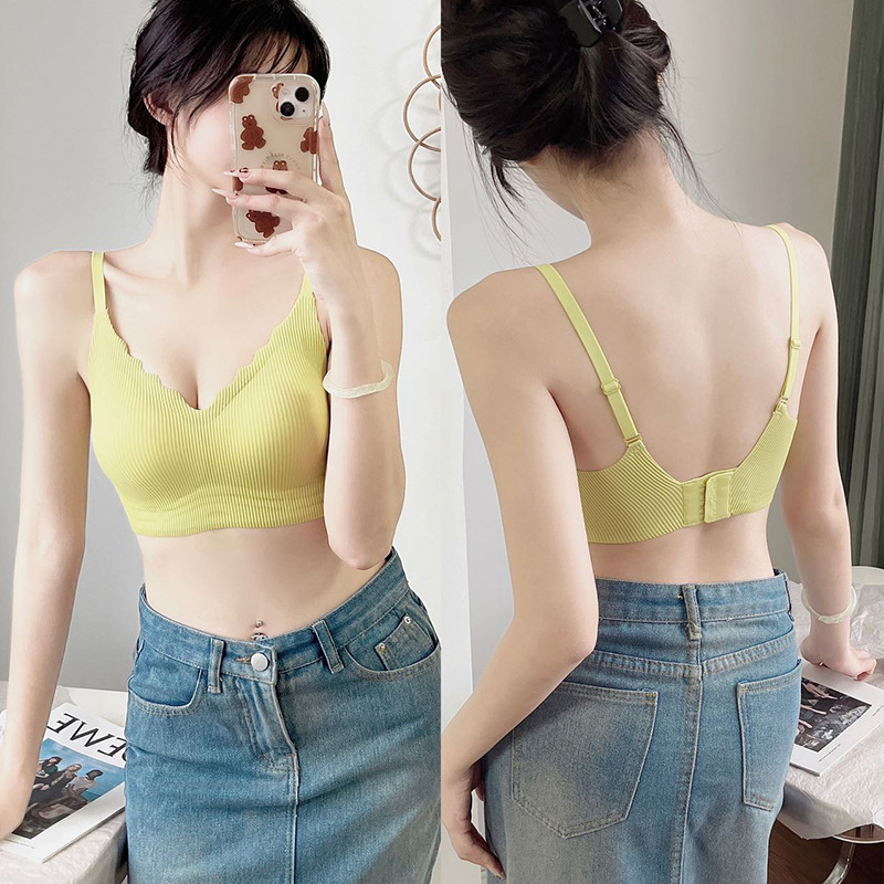 Alta calidad expansión exterior grande suave apoyo inconsútil ropa interior de las mujeres reunidas sujetador inalámbrico francés grueso taza belleza back sujetador