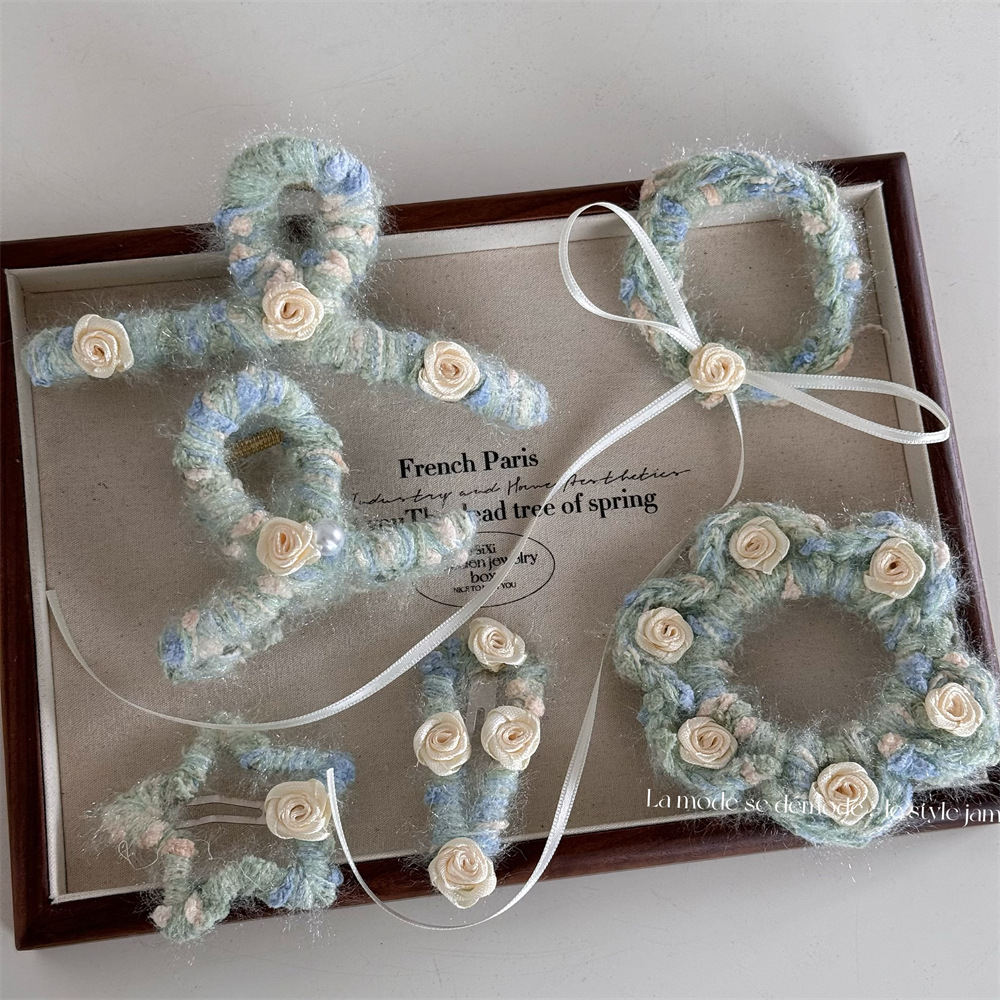 fresh blue green gentle autumn and winter wool small flowers hairpin cute sweet updo hair claw shark clip hair accessories new