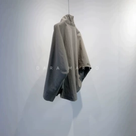 女式毛呢外套;休闲裤;女式衬衫